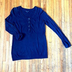GAP sweater